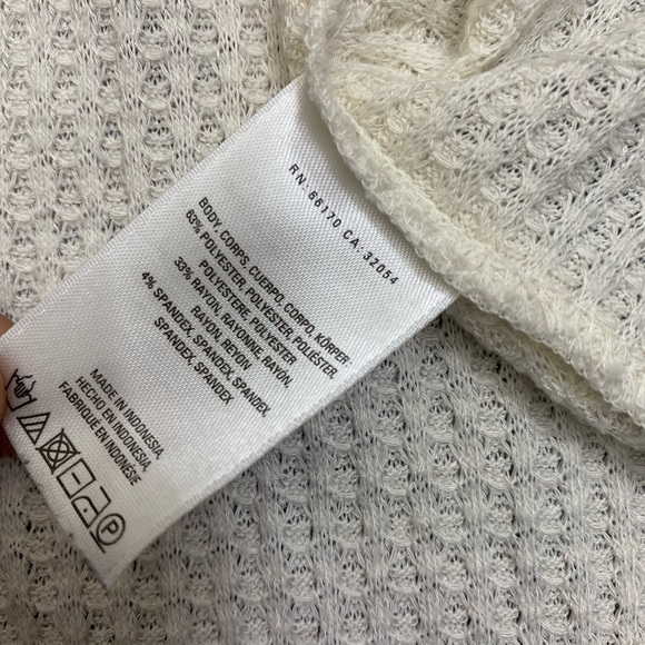 Anthropologie Akemi + Kin Thermal waffle knit Ivory Long Sleeve Sweater Medium - Picture 8 of 12
